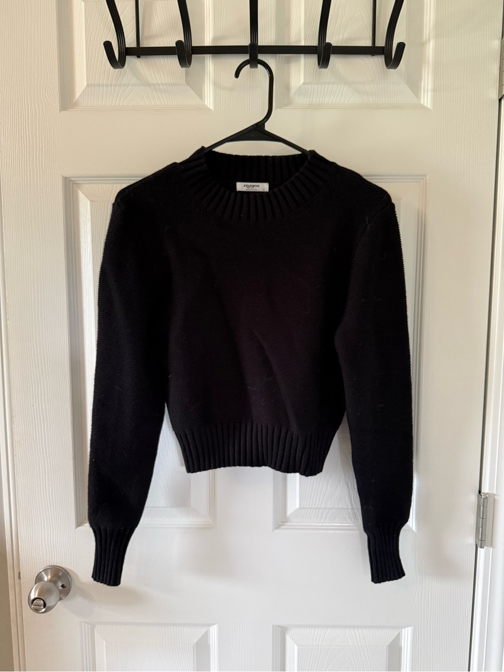 zeagoo Black Ribbed-Cuff Crewneck Sweater